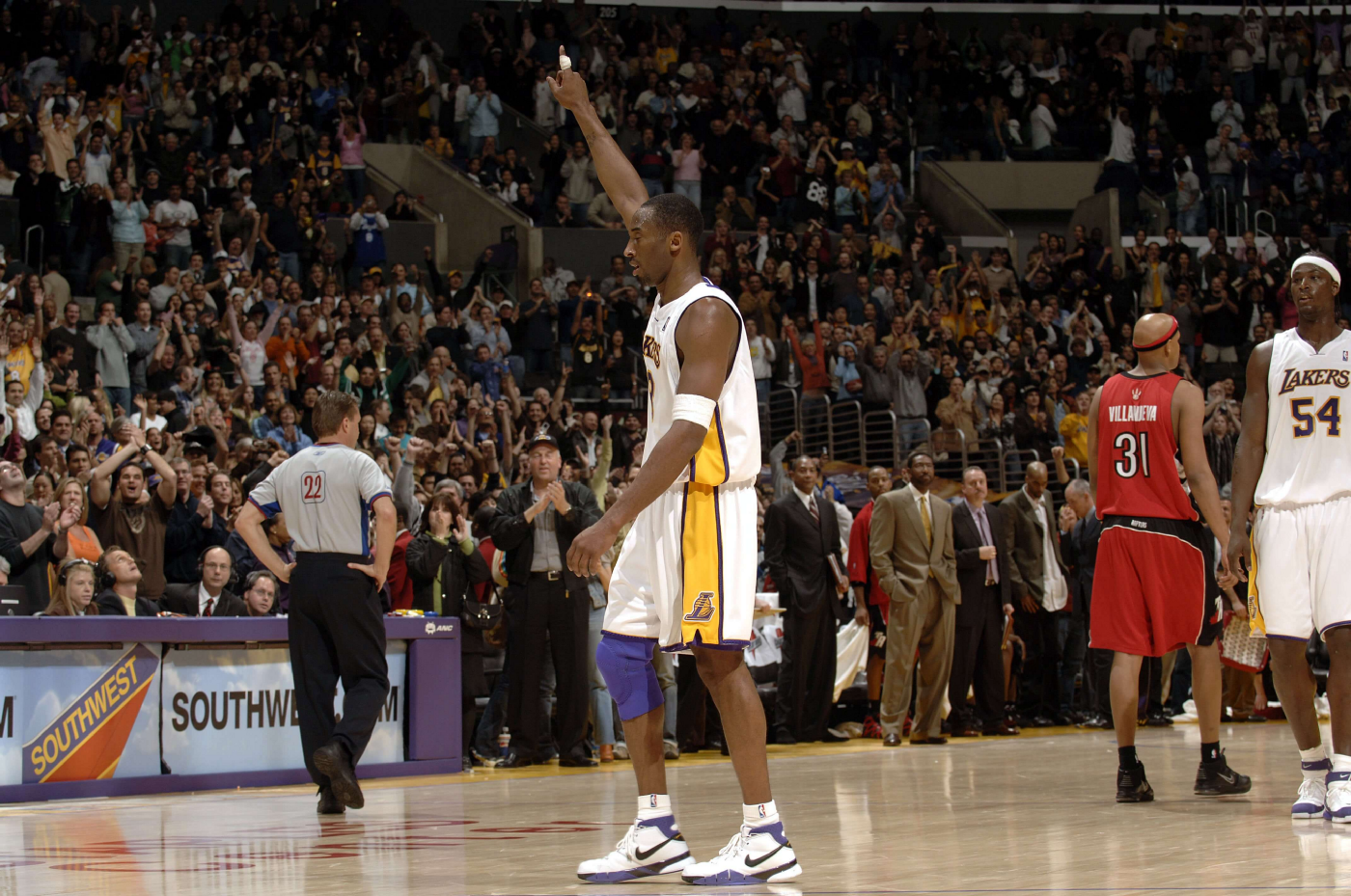 January 22, 2006 – The Day Kobe Bryant Scored 81 Points To Become an NBA Legend